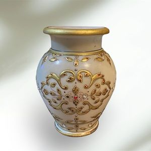 Makita Indian marble vase
